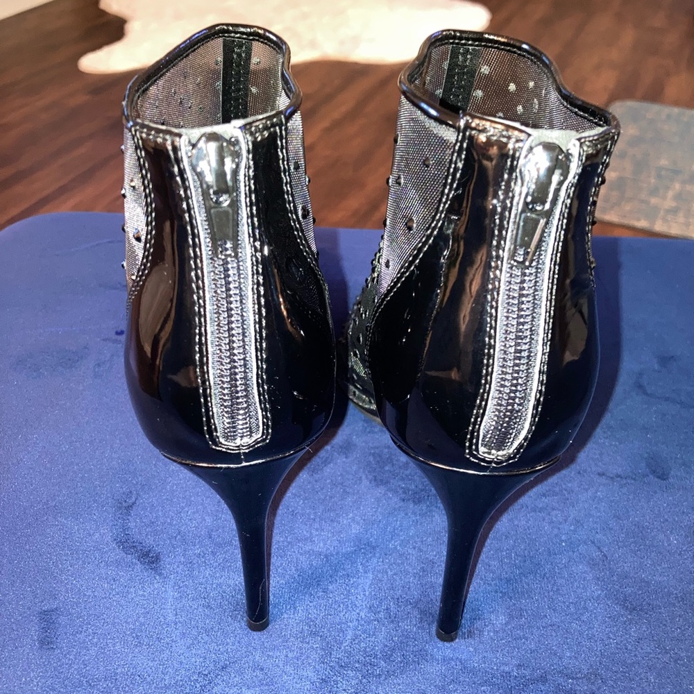 Boots - Picture 6 of 10